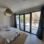 Beachfront Vila