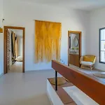 Beachfront Vila *