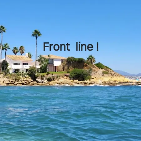 Villa Beachfront Estepona