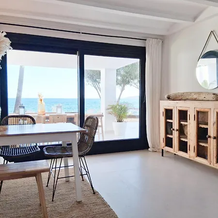 Beachfront Villa Estepona