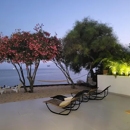 Beachfront Villa *